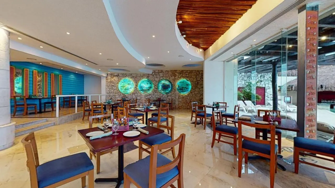 Grand Park Royal Cozumel Hotel