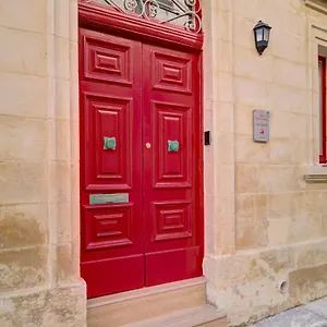 https://casa-domenico-8.hotelssaintjulians.com